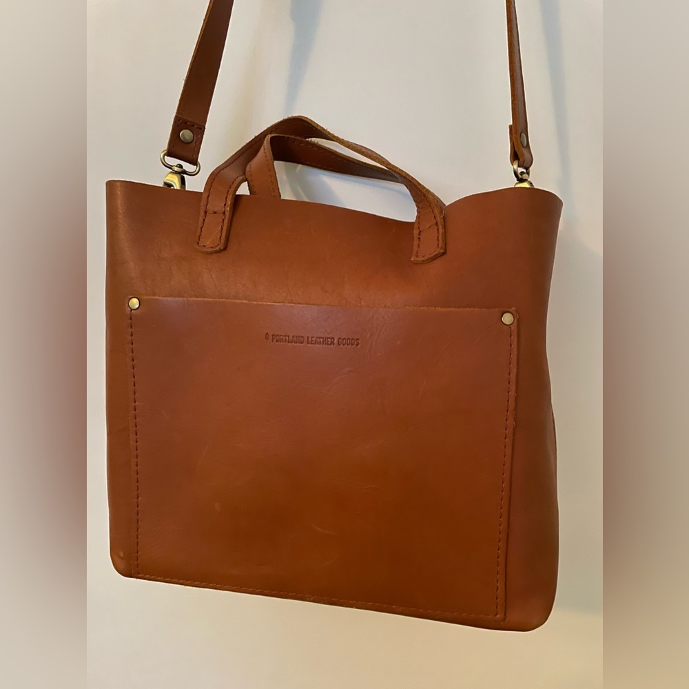 Portland Leather Goods large crossbody tote bag. EUC. Honey genuine leather.